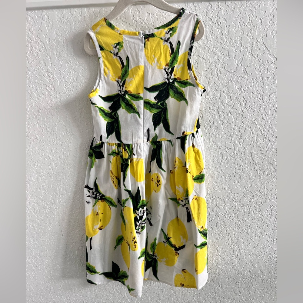 Toddler girl size 8  sleeveless summer sundress cotton yellow lemon design
